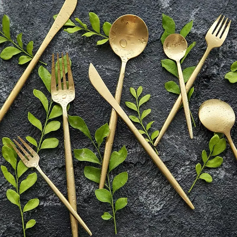 Cutlery Set Manufacturers Titanium Matte Gold Cutlery Set Luxury Saudi Golden Spoon Fork Knife Set SS 18 8 Manufacturer