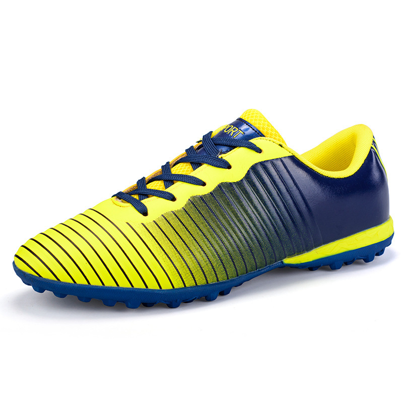 Customized Indoor Outdoor PU Rubber Boots Football Soccer Shoes For Sale