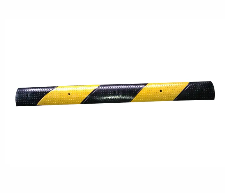 Durable Mini Small Yellow Black Speed Hump Rubber Speed Bump Stripe