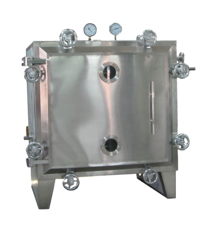 Low temperature hemp vacuum tray dryer for leaves