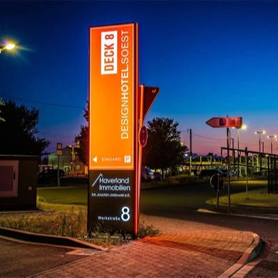Custom Outdoor Luminous Pylon Sign Led Vehicle Shop Sign Road Guide Sign