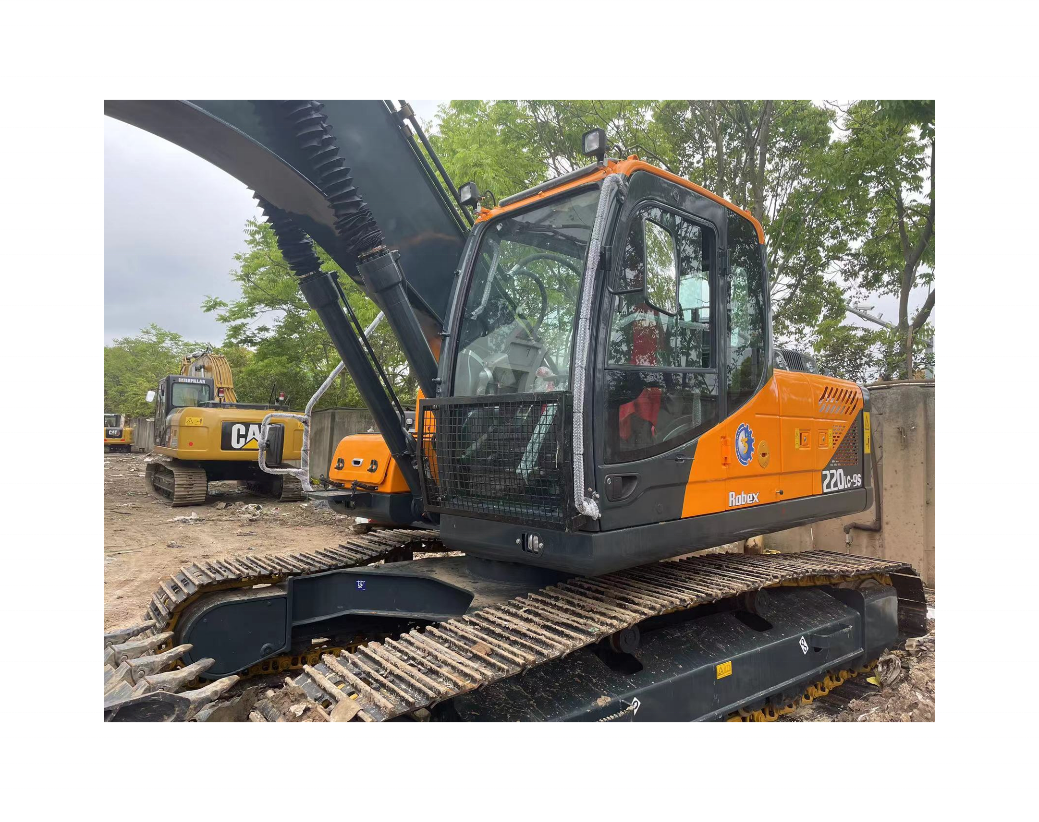 Komatsu Pc200-8 Hyundai 220 Excavator Hydraulic 22 Ton Crawler Excavator Digger PC200 Used Engineering & Construction Machinery