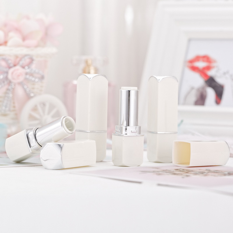 Hot spot sale 12.1mm white lipstick tube cosmetic packaging material