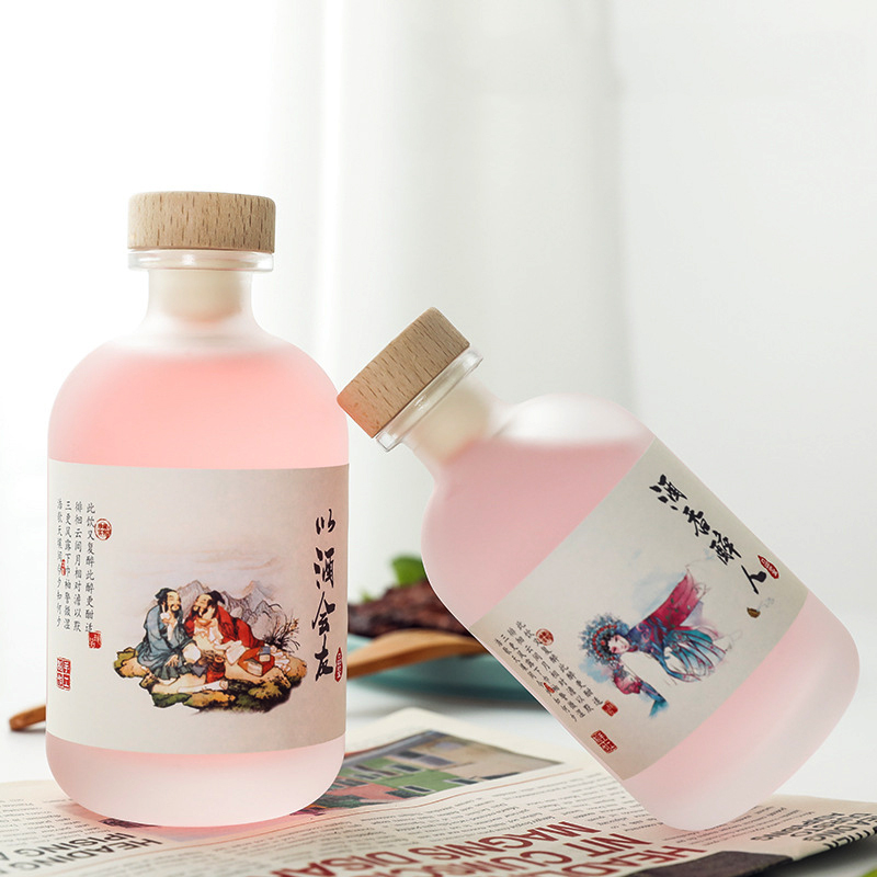 Good Selling recycled clear empty vodka bottle flint glass bottle 250ml glass bottle for liquor whiskey juices