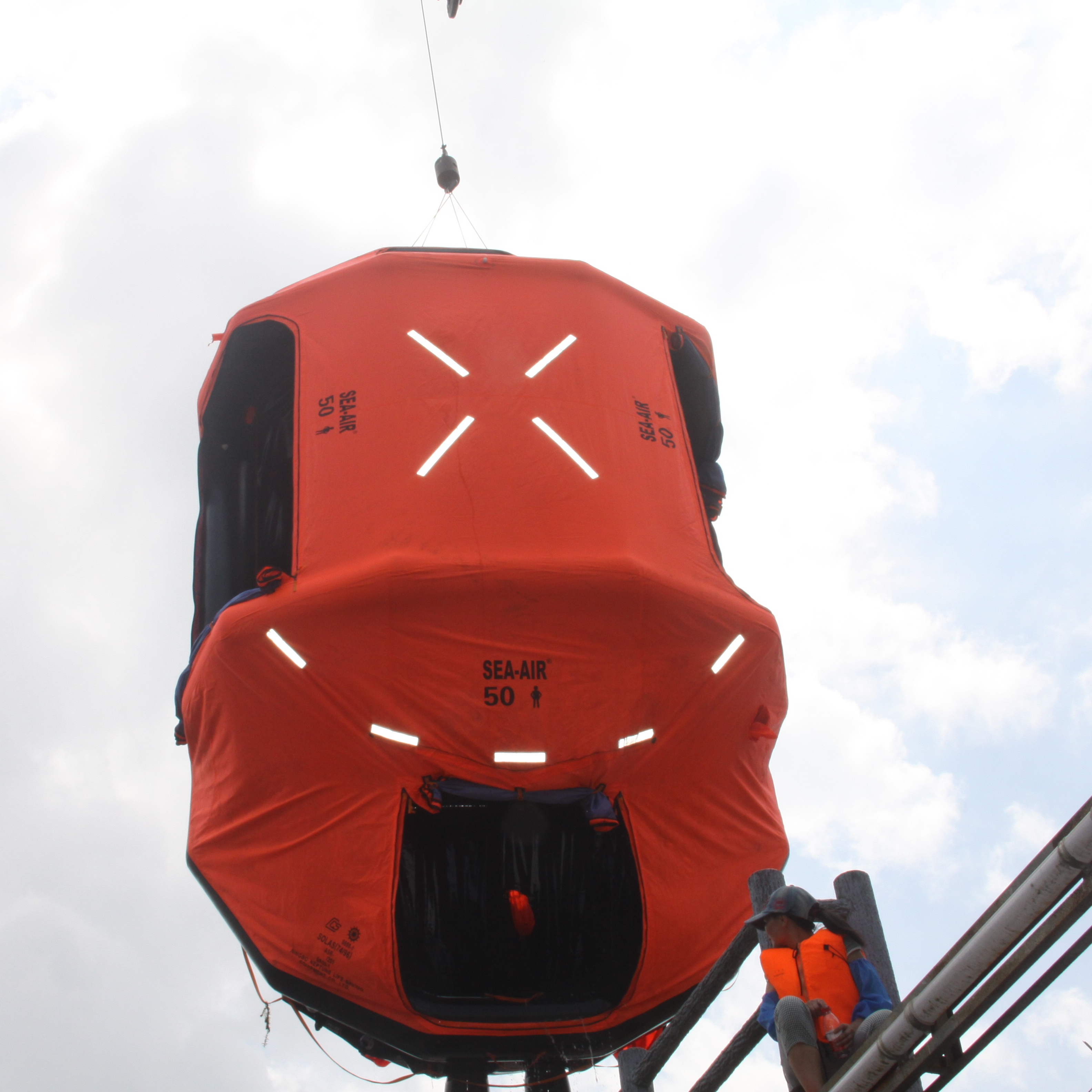 Одобренный ЕС/CCS Davit запустил Liferaft 25 человек Морской Надувной Liferaft для с подставкой спасательного плота