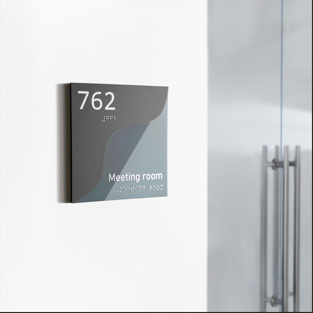 Custom Acrylic office signage plate apartment house name braille number door plate sign for business ada sign for hotel room