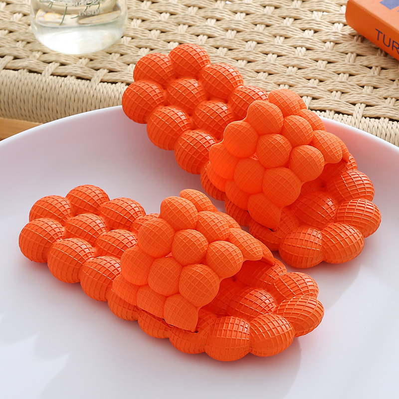 Slippers manufacturer 2023 new massage slipper men comfortable anti slip indoor bubble slides for women