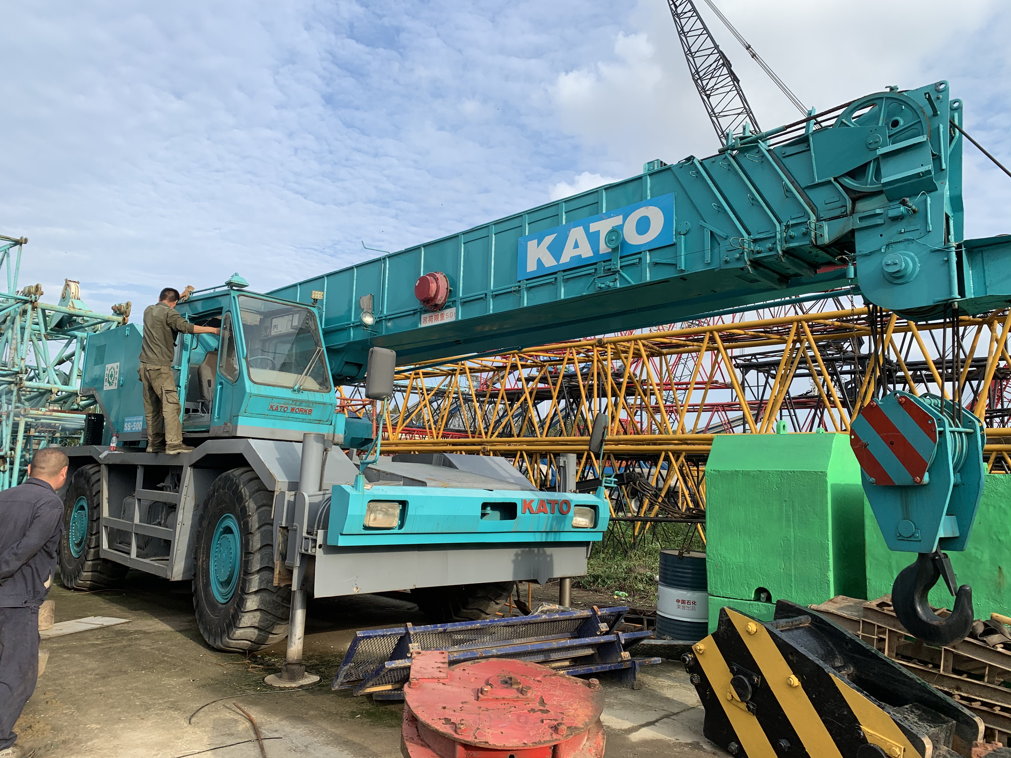 Хорошем состоянии Япония оригинальный KATO б/у 50 тонн Като KR-50H SS500 повышенной проходимости кран для продажи