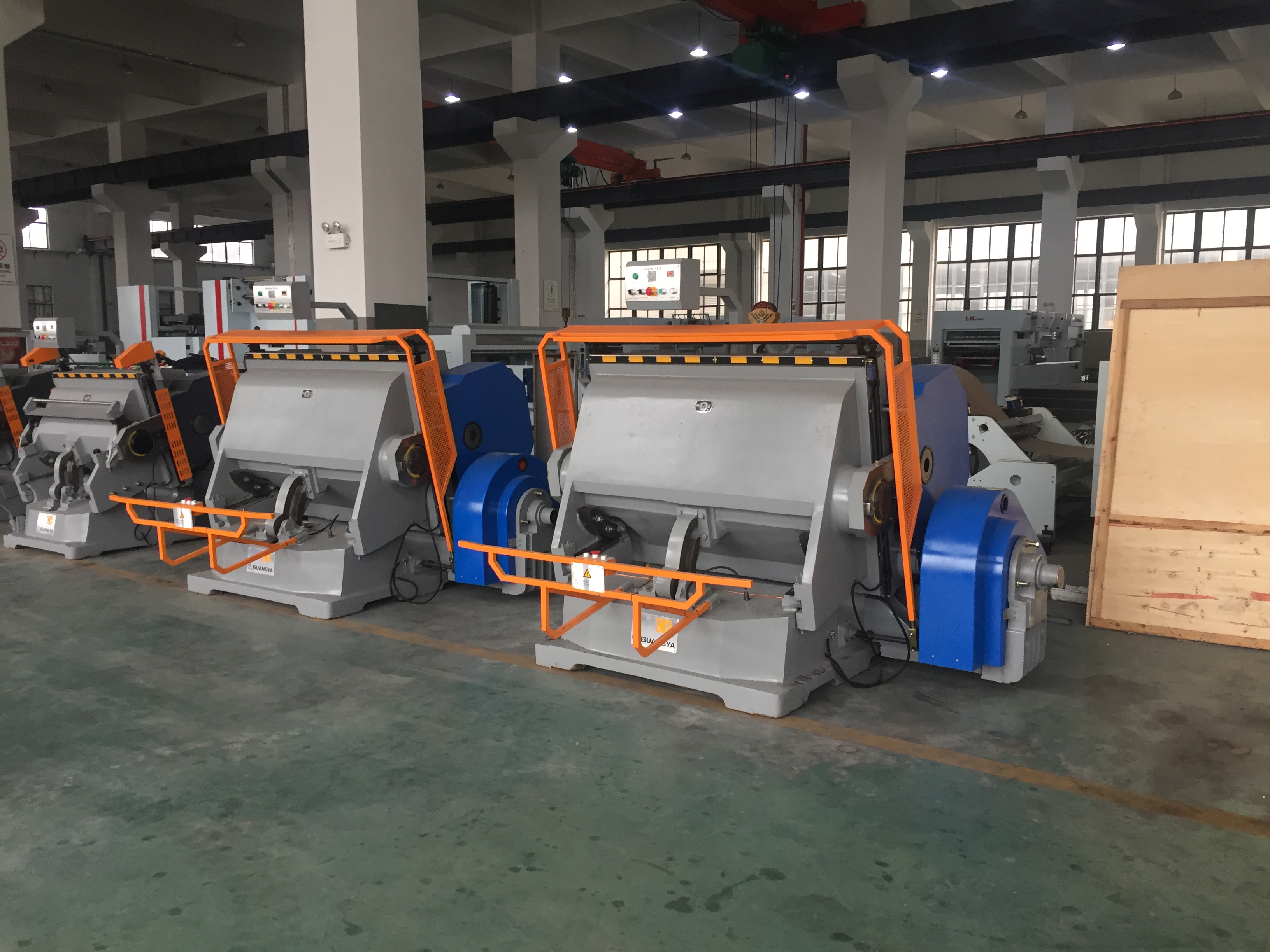 ML1400 пресс для сгибания и высечки
