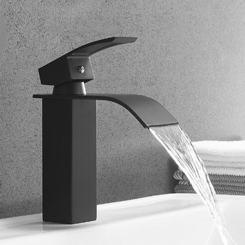 Китай поставщиком Роскошные Ванная комната смеситель кран водопад кран