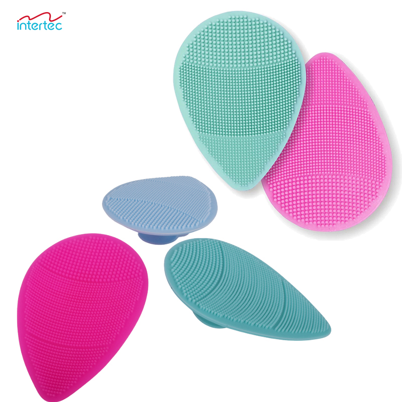 Best Selling Soft Silicone Facial Cleansing Brush Ergonomic Manual Face Exfoliator and Massager Pad for All Skin Types