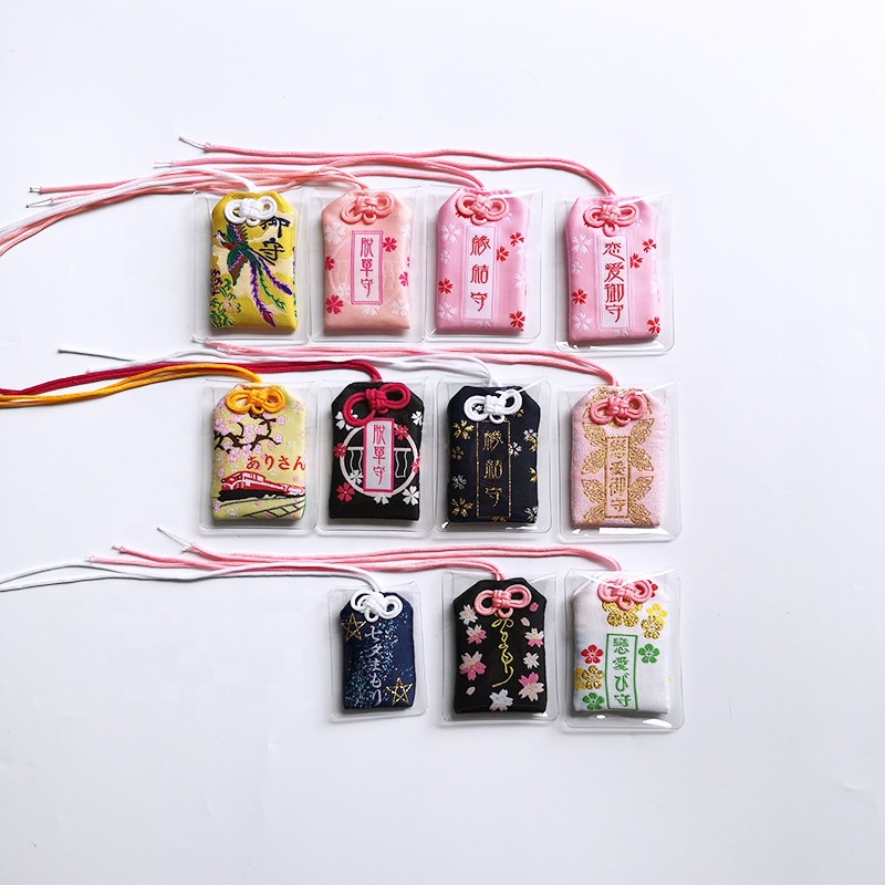 Оптовая продажа, очарование Omamori в розовом цвете для любви, удачи, удачи, изготовление на заказ