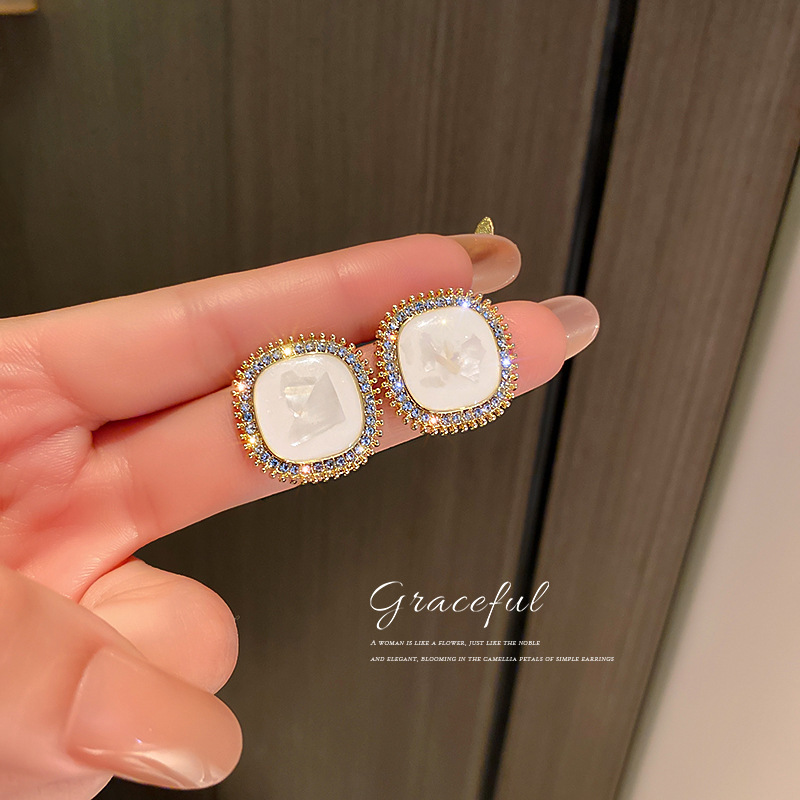 Jewelry 925 silver needle Korean fashion personality diamond square earrings net red temperament design sense Earrings