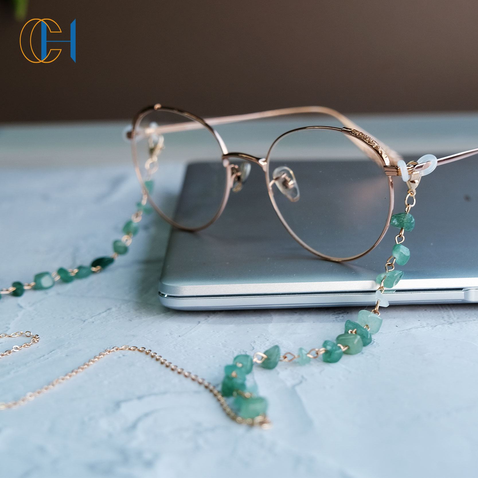 2021 fantastic hot sale Chic Gold Plated Crystal Glasses Chain For Decoration