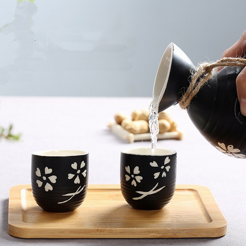 Eco-friendly chinese porcelain tea cup ceramic sake set sake set with warmer