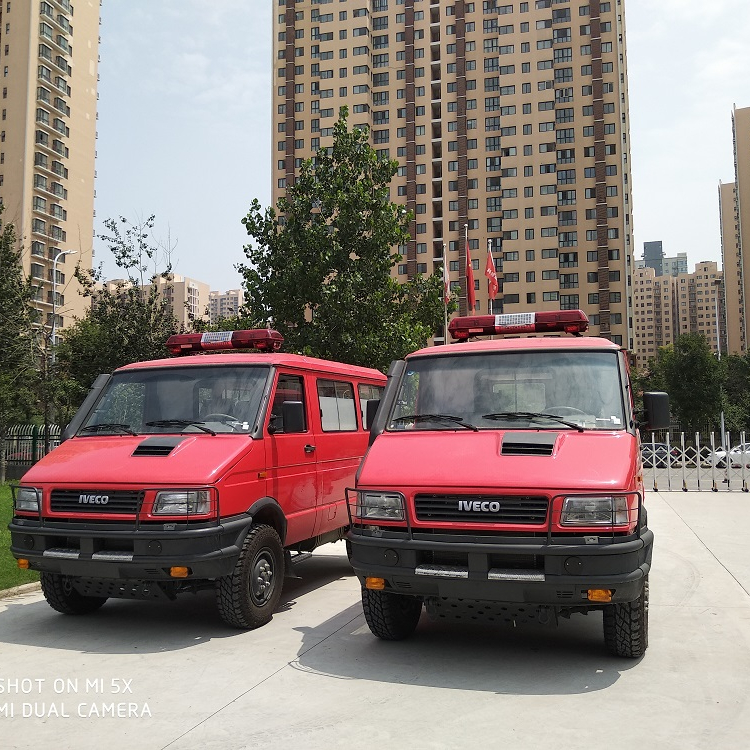 Экспресс-машина IVECO 4WD для продвижения