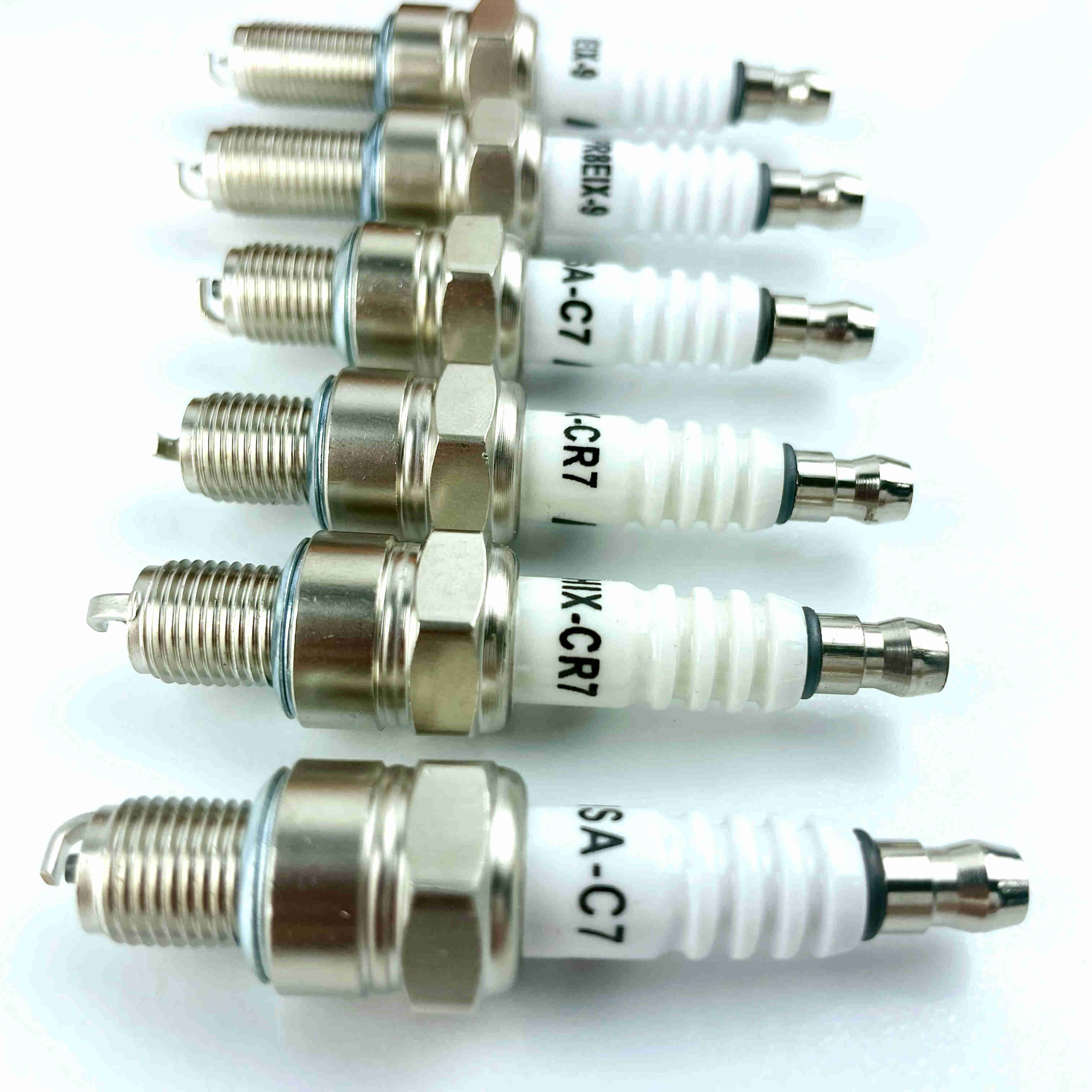 Качество мотор мотоцикла Свеча зажигания CPR8EIE-9 HSA-C7 HIX-CR7