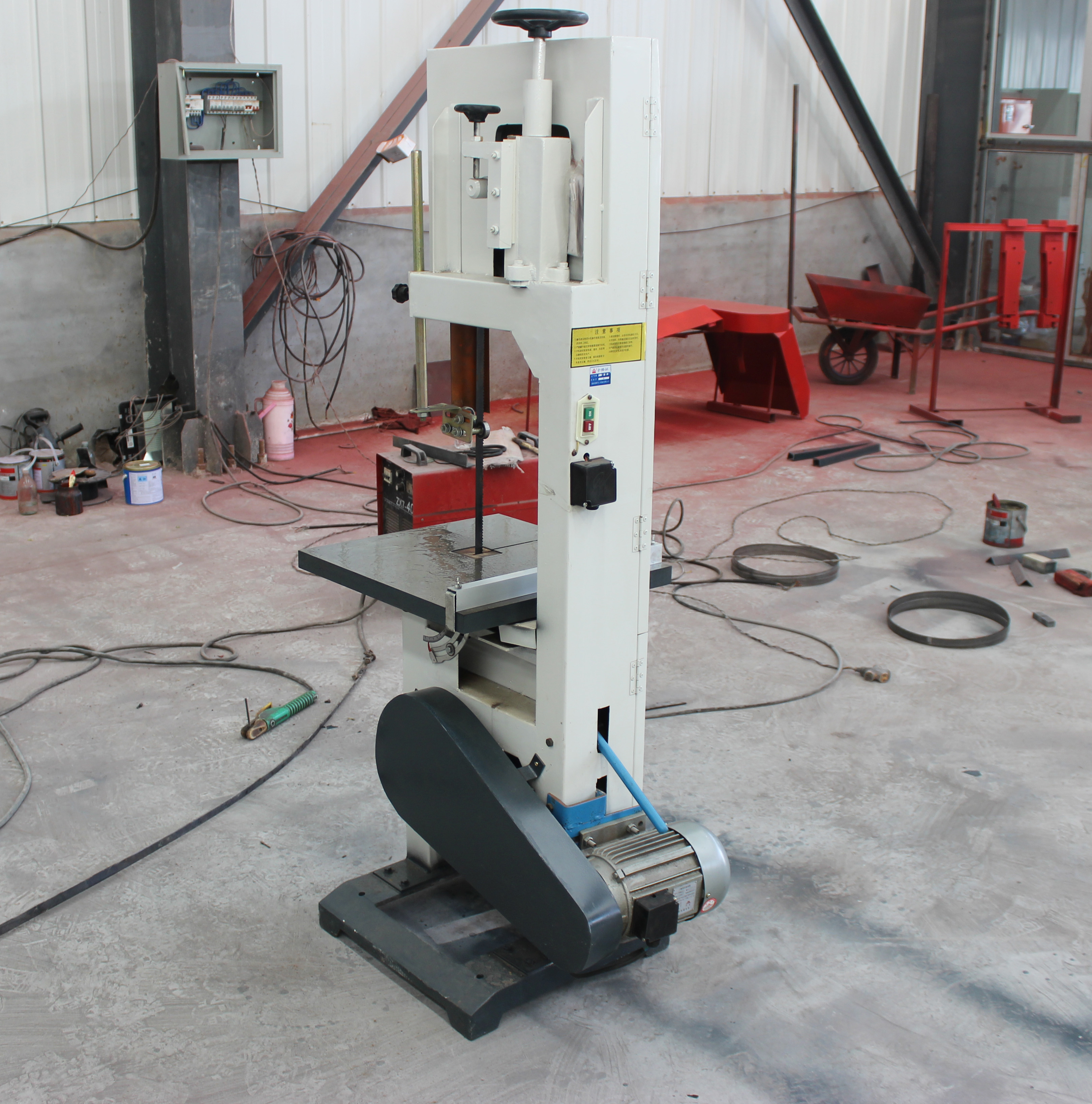 High Utilization Ratio Automatic bandsaw machine vertical metal cutting