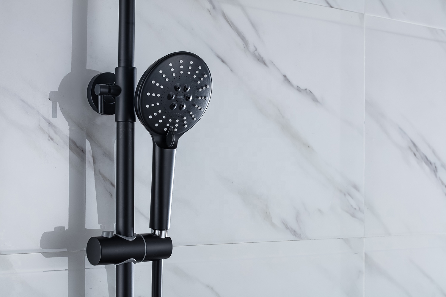 New luxury wall-mounted black paint shower head set  shower pressurized shower head bathroom