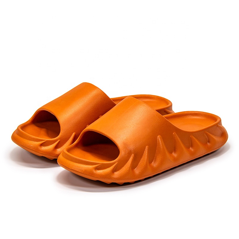 Летние модные мягкие Нескользящие слайды Yeezy на платформе с милым принтом на заказ для дома