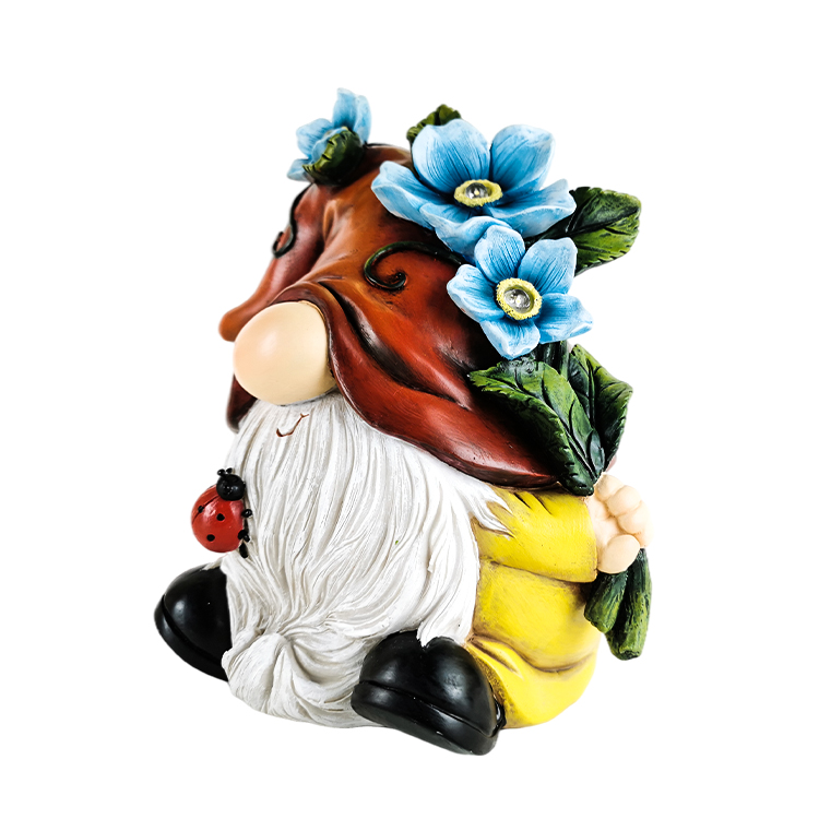 Nordic Newest Product 2021 OEM&ODM Resin White Beard Dwarf Sculpture Garden Ornaments With Solar LED Light Crafts For Gifts