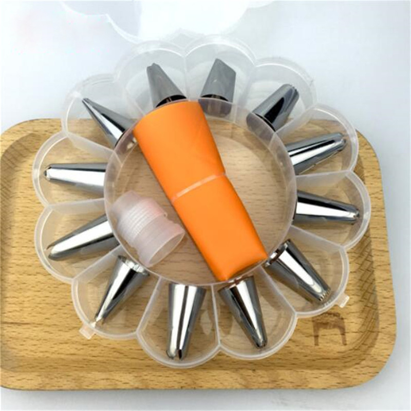 14PCS Dessert Decorators Silicone Icing Piping Cream Pastry Bag Stainless Steel Piping Icing Nozzle for Cream Pastry Tool
