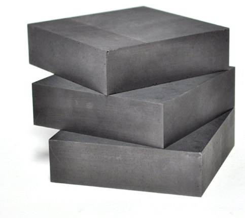Small tolerance graphite mould for glass melting