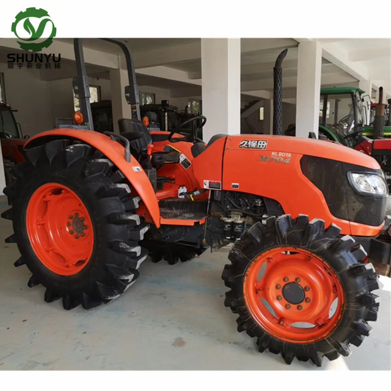 Б/у б/у KUBOTA M704K 70HP 4WD трактор