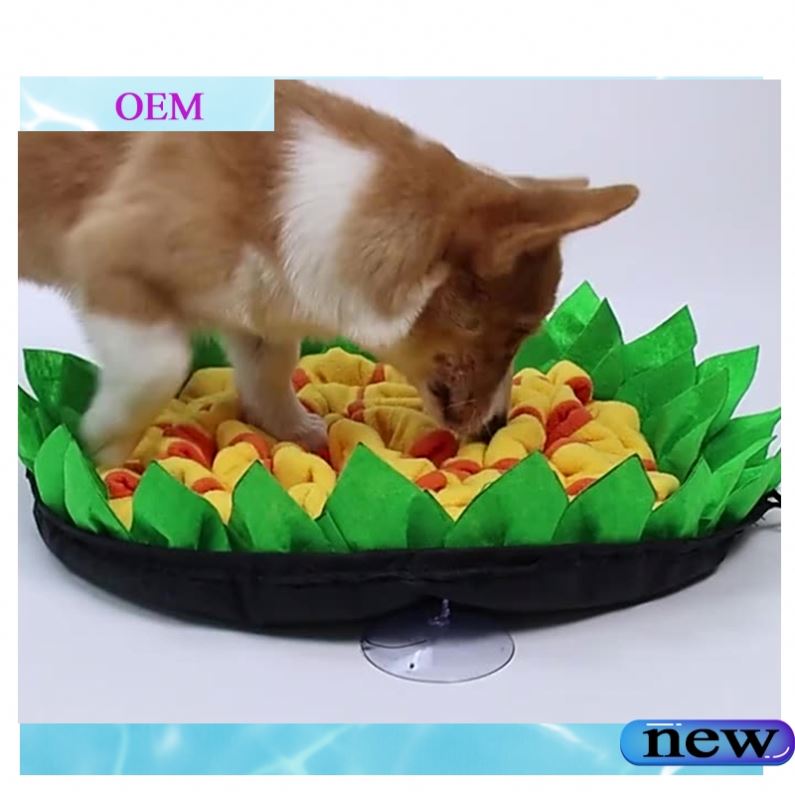 2021 Hot Pet dogs can be trained to sniff washable feeding pads to prevent choking