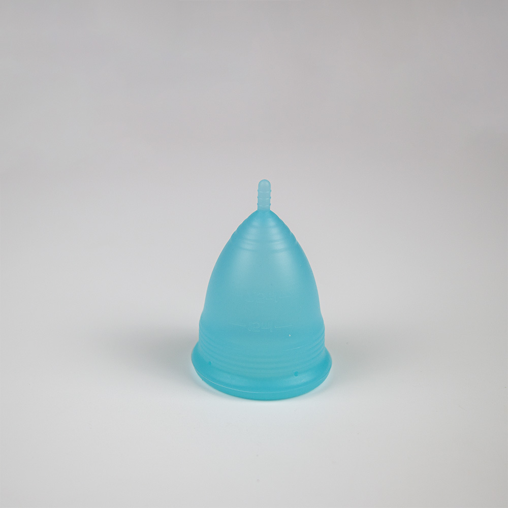 Low cervix portable design sterilizer steam ring pull menstrual cup for virgin