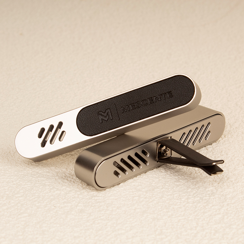 Mescente Bulk Car Perfume Fragrance Aroma Scent Diffuser Air Freshener Scented Metal Car Air Vent Freshener with Clip