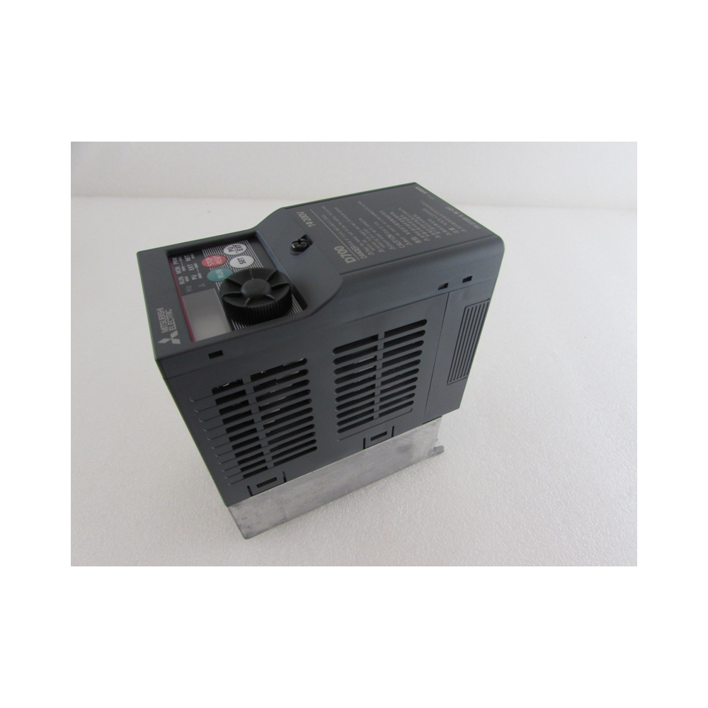 Mitsubishi привод переменного тока инвертор FR-CS84-022-60