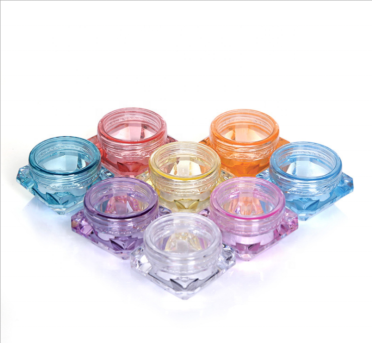 Beauty Containers Small Plastic Cosmetic Jars 5 Gram Lip Balm Pot Black Lids