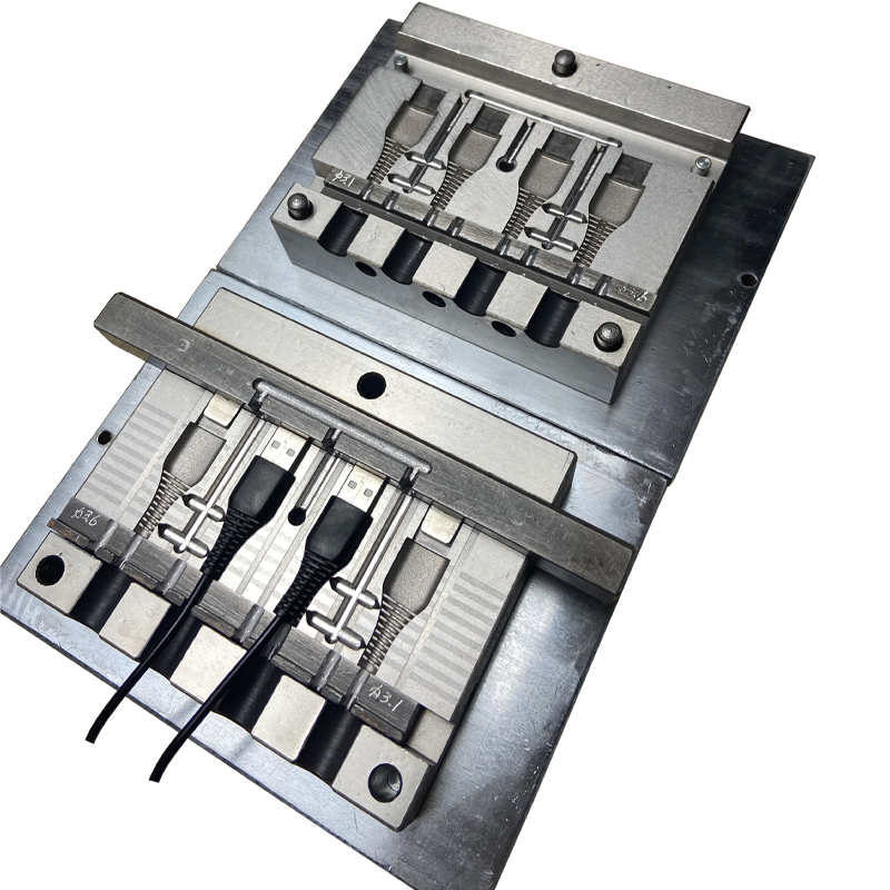 Customized Plastic Injection Mold Mobile USB Cable Plug Molding Outer Injection Mould USB Connector Plug Mold