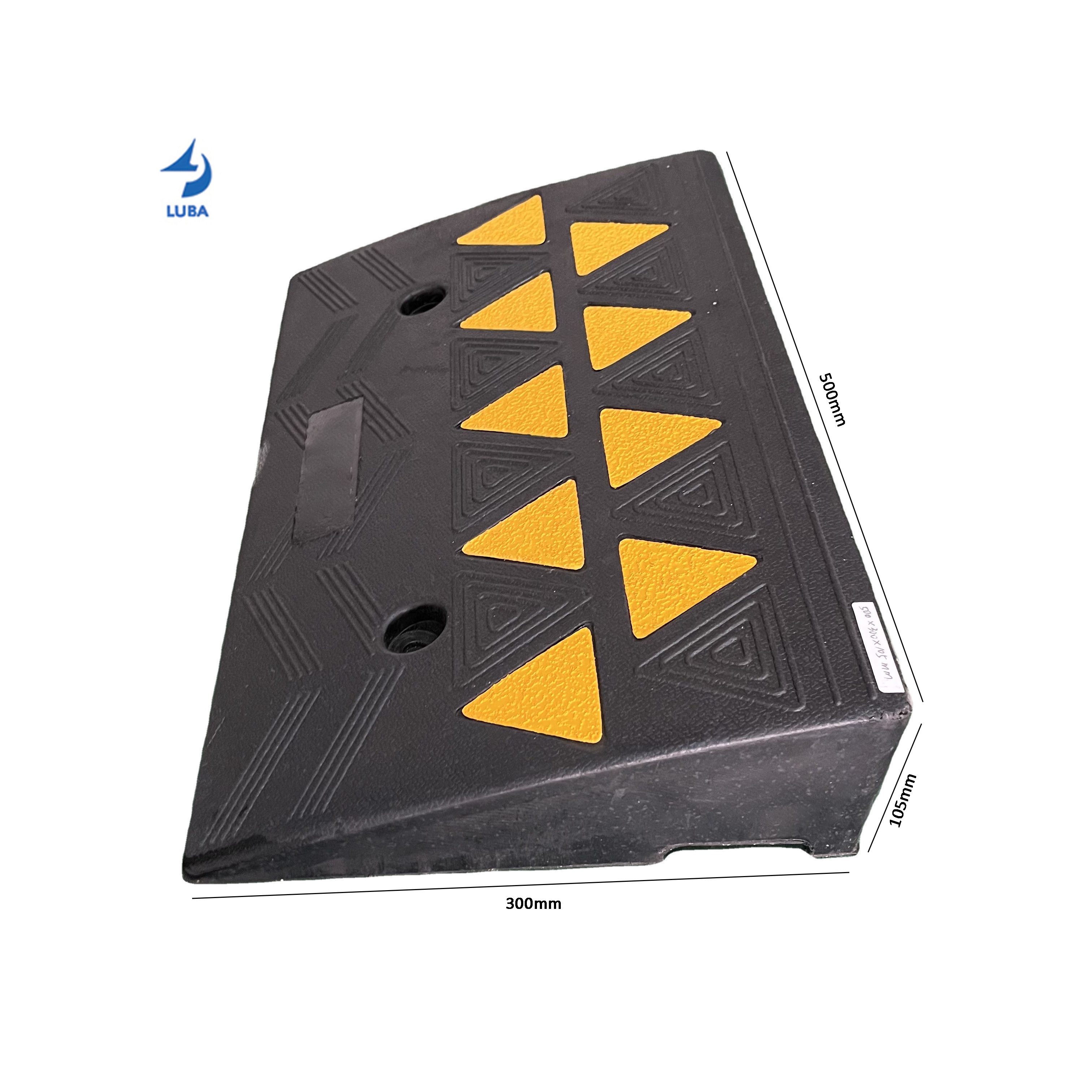 500*300*105mm High Quality Road Car Rubber Driveway Curb Ramp Rolled Edge Rubber Kerb Ramp