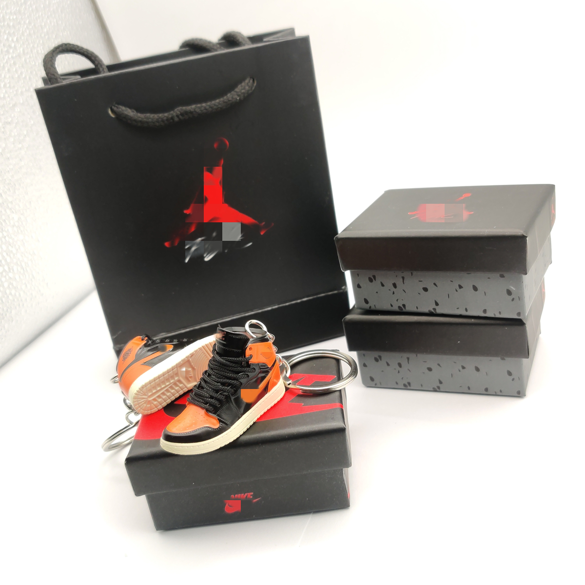 Оптовая продажа, модный брелок, пара обуви для Jordan 1 с коробкой, пластиковый 3D мини-брелок для обуви