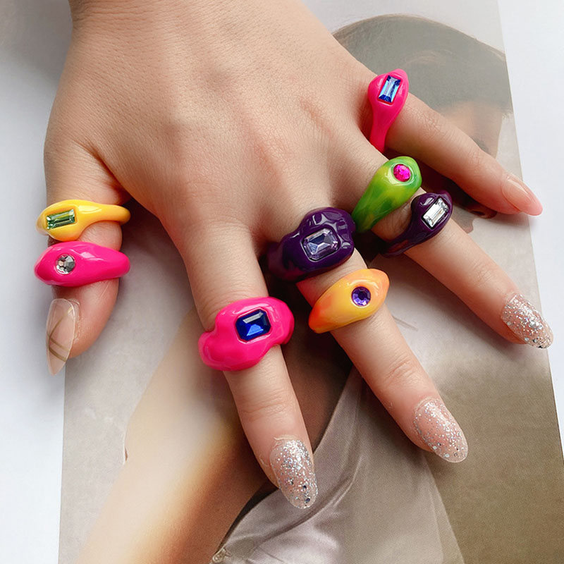 2021 Newest Designer Colorful Crystal Macaron Cute Girl Resin Acrylic Finger Rhinestone Rings Set For Women Jewelry Party