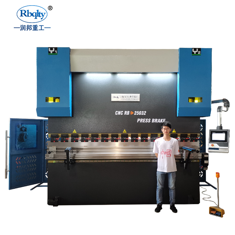 DA53T 250/3200 China Sheet metal cutting and bending machine hydraulic press brake
