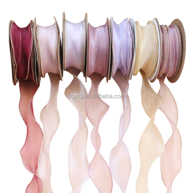 Wholesale bouquets of flowers wrapped in fishtail yarn ribbons