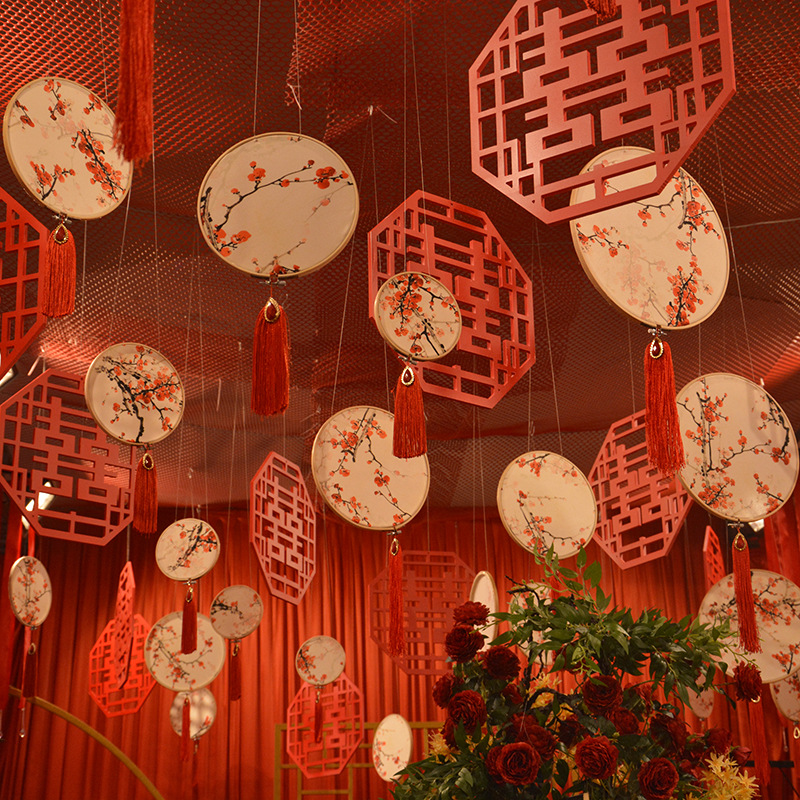 Creative wedding decoration ceiling wedding decoration tassel pendant embroidery shed EVA leaves Chinese happy word wedding prop