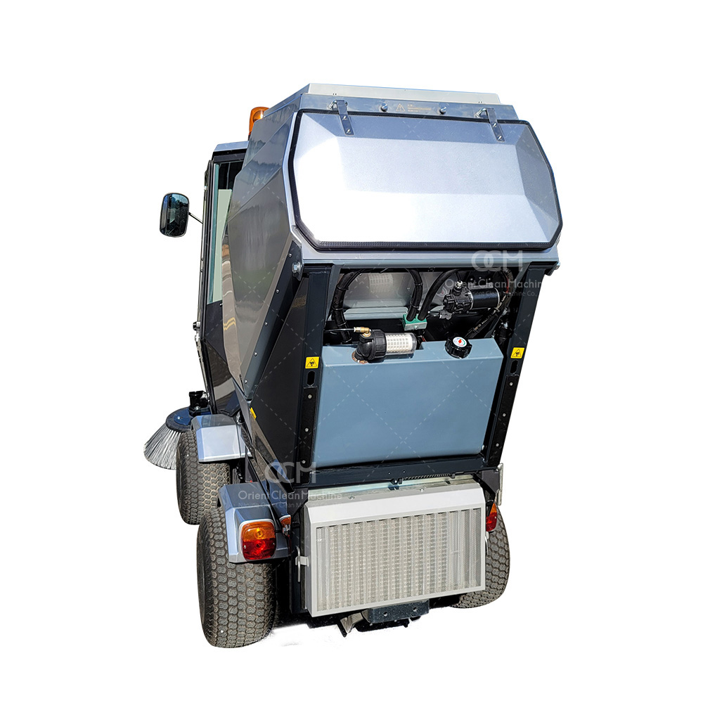 5031B diesel fuel tank cleaning machine runway sweeper truck sale industrial cleaning machines