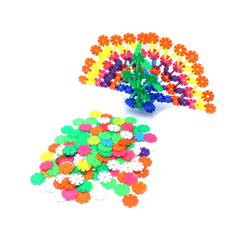 Snowflake Building Snow Flower Blocks 300 Piece Interlocking Plastic Disc Set with Wheels Kit Alternative Building Toys to Block