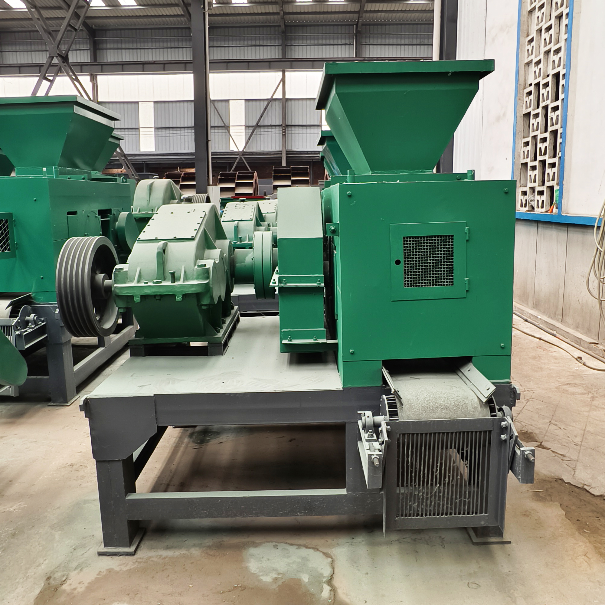 30 years experience Manufacturers Oval Shape Briquette Making Machine Metal Powder Coal Powder Briquetting Machine