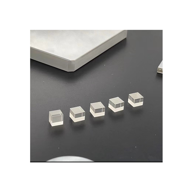 Тонко обработанные Угловые призматические линзы из оптического стекла K9 Cube Prism