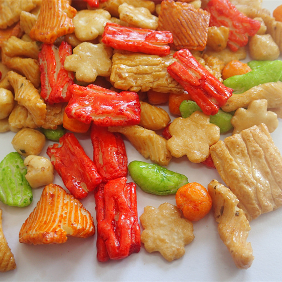 Wholesale Convenient Meal Replacement Fried Chinese Famous Delicious Snacks halal japanese rice cracker colorful mixed cracker