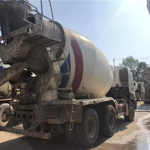 Подержанные Hino 700 автобетоносмесители