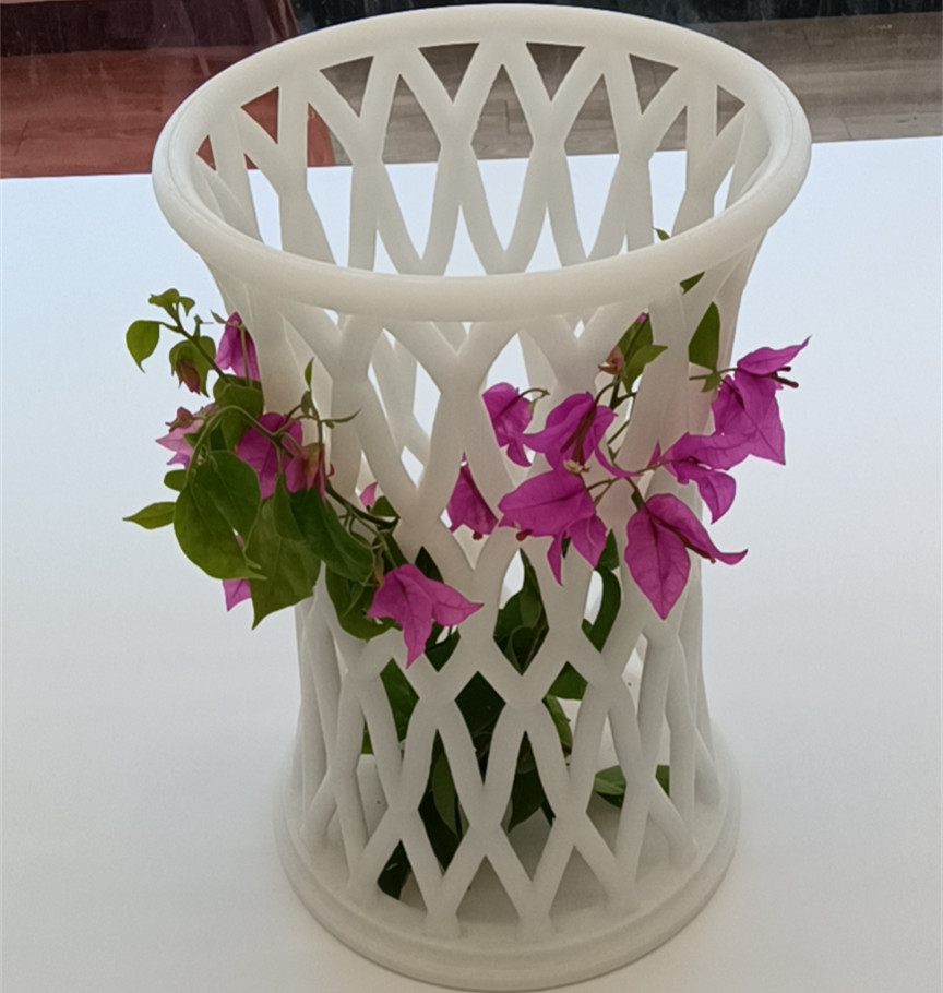 Unique design home decorative large resin flower vase plastic hallow mesh vases