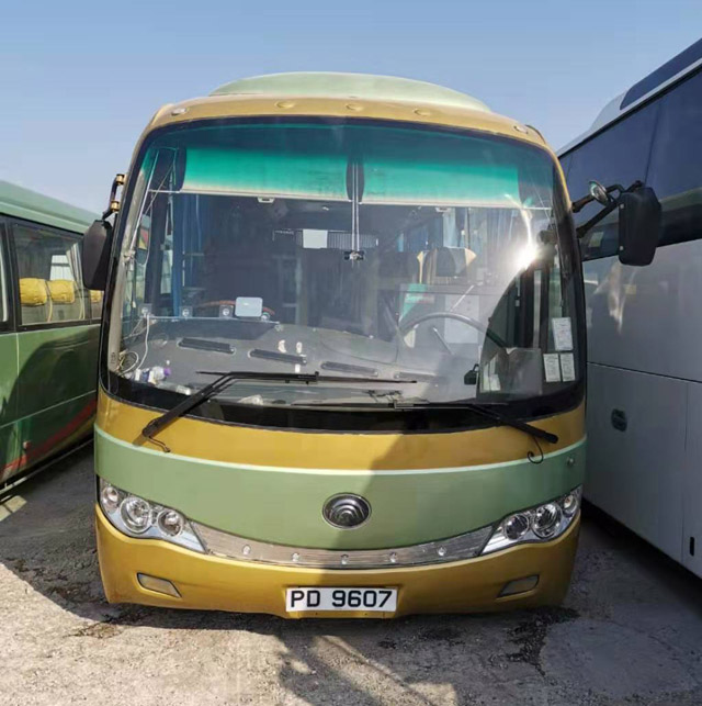 Подержанный туристический автобус YUTONG KINGLONG с правым приводом