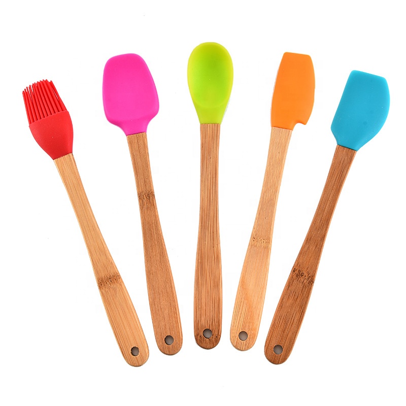 Factory Wholesale Silicone Bamboo Handle Baking Utensils Mini 5pcs Cream Spatula Spoon Kitchen Gadgets