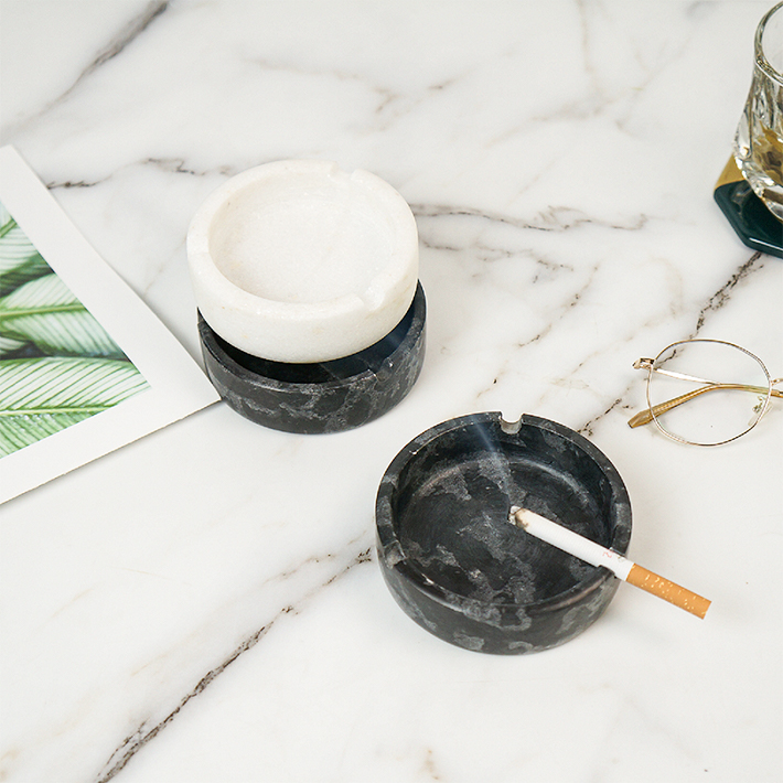 Nordic minimalist style natural marble round ashtray black and white interior decoration creative fashion